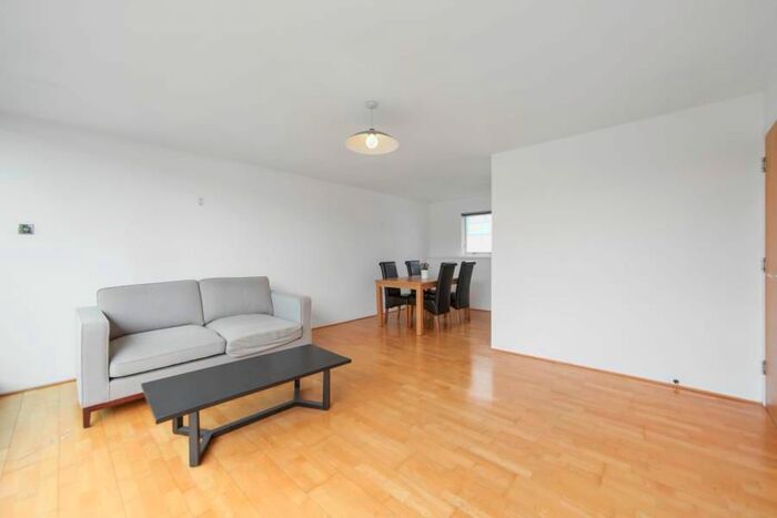 2 Bedroom Flat To Rent In Arlington Road, London, NW1