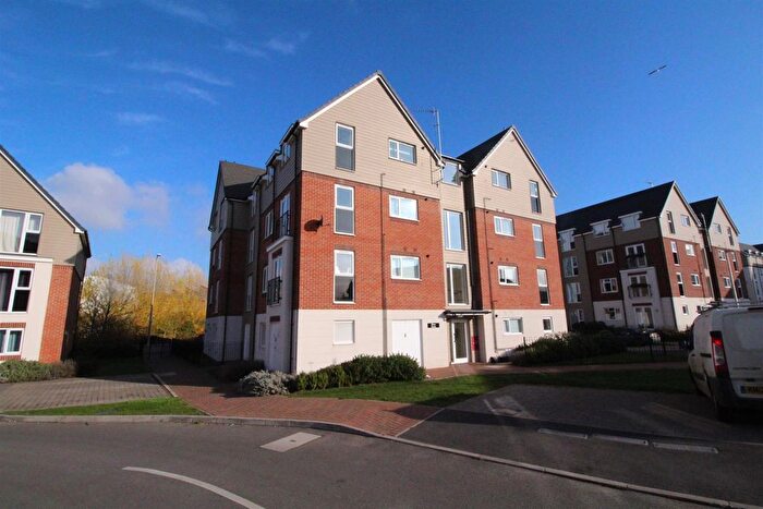 2 Bedroom Flat To Rent In Hansen Close, Rugby, CV21