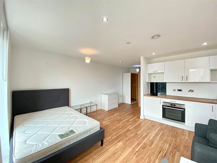 Studio To Rent In Michigan Point Towers, Michigan Avenue, Salford, M50