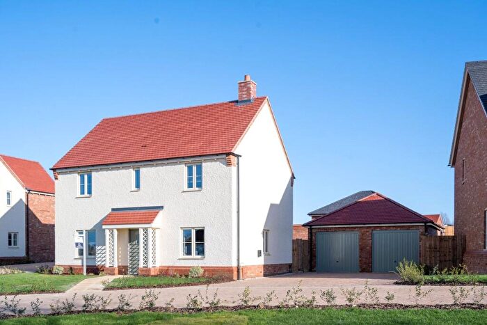 4 Bedroom Detached House For Sale In Felsted Gate, Station Road, Felsted, Dunmow, CM6