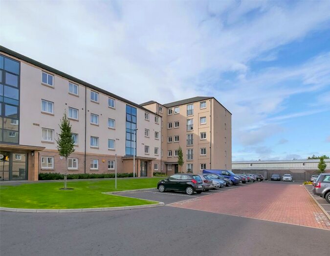 2 Bedroom Apartment To Rent In Flaxmill Place, Edinburgh, EH6