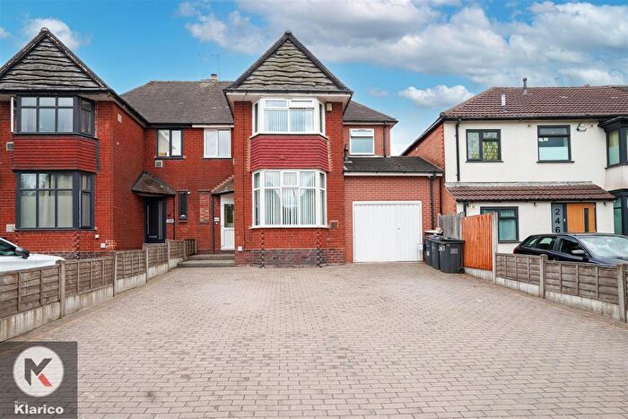 4 Bedroom Semi-Detached House For Sale In Coventry Road, Sheldon, B26