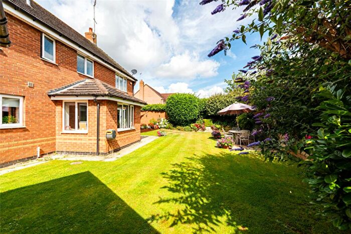 4 Bedroom Detached House For Sale In Gladiator Close, Wootton, Northampton, Northamptonshire, NN4