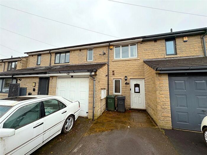 3 Bedroom Terraced House For Sale In Causeway Crescent, Linthwaite, Huddersfield, West Yorkshire, HD7