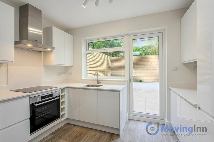 2 Bedroom Flat To Rent In Ethelbert Road, Wimbledon, SW20