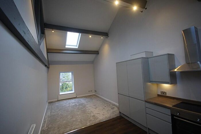 2 Bedroom Apartment For Sale In Burch House, Park Terr, Glossop, **Gorgeous**, SK13