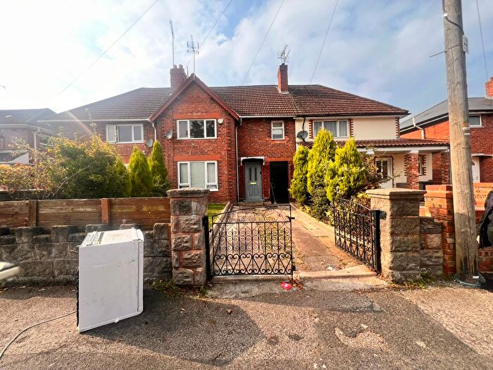 3 Bedroom Terraced House To Rent In Valley Road, Walsall, WS3