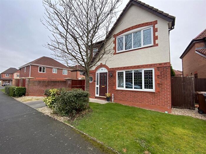 3 Bedroom Detached House To Rent In Fareham Close, Walton-Le-Dale, Preston, PR5