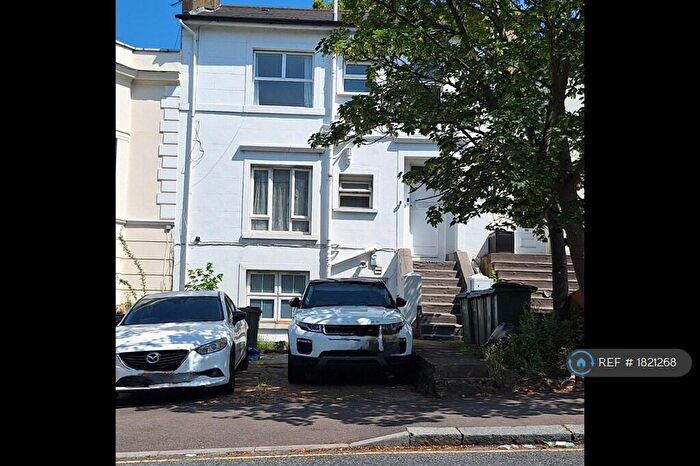 2 Bedroom Flat To Rent In Burrage Road, London, SE18