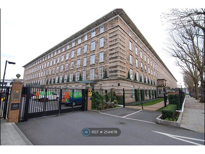 1 Bedroom Flat To Rent In Bromyard Avenue, Acton, W3