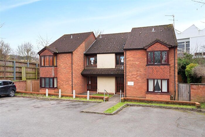 Studio For Sale In High Street, West Drayton, UB7
