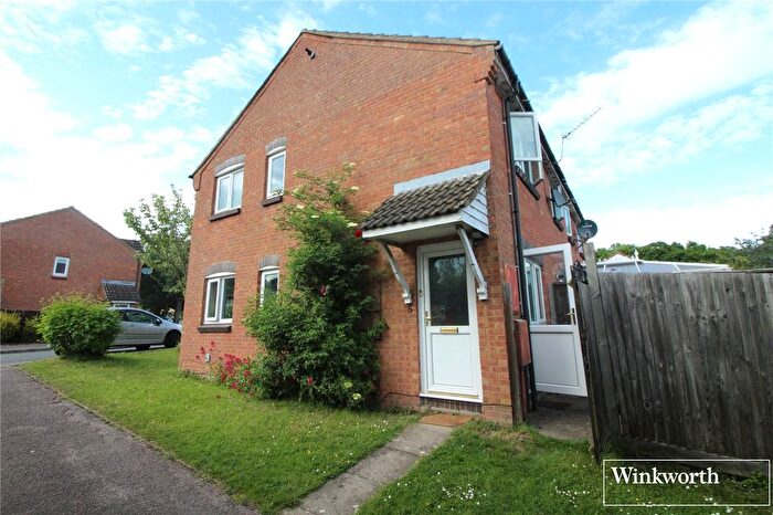 1 Bedroom End Terrace House To Rent In Pinewood Close, Borehamwood, Hertfordshire, WD6