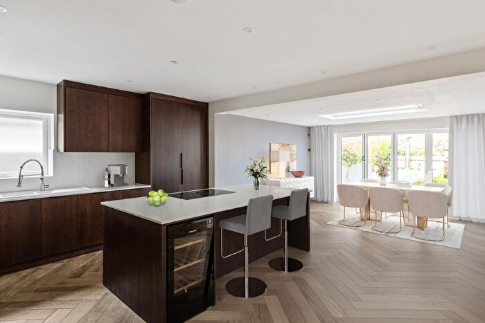 5 Bedroom Detached House For Sale In Chichester Drive East, Saltdean, BN2