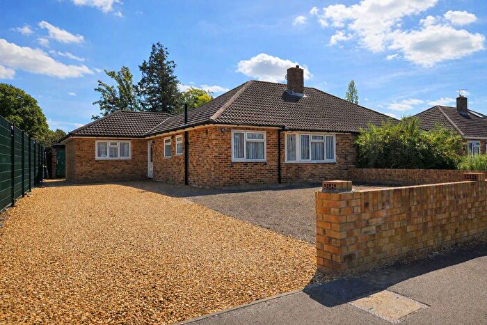 3 Bedroom Bungalow For Sale In Cuckoo Lane, Stubbington, PO14