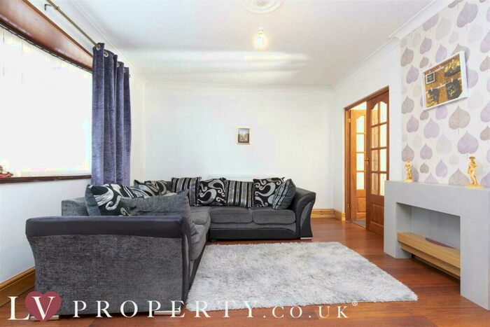 4 Bedroom House To Rent In Este Road, Sheldon, Birmingham, B26