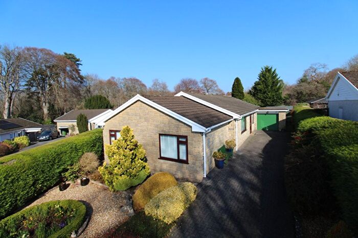4 Bedroom Detached Bungalow For Sale In Maescelyn, Brecon, LD3