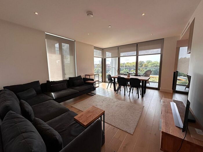 2 Bedroom Flat To Rent In Radley House, Palmer Road, SW11