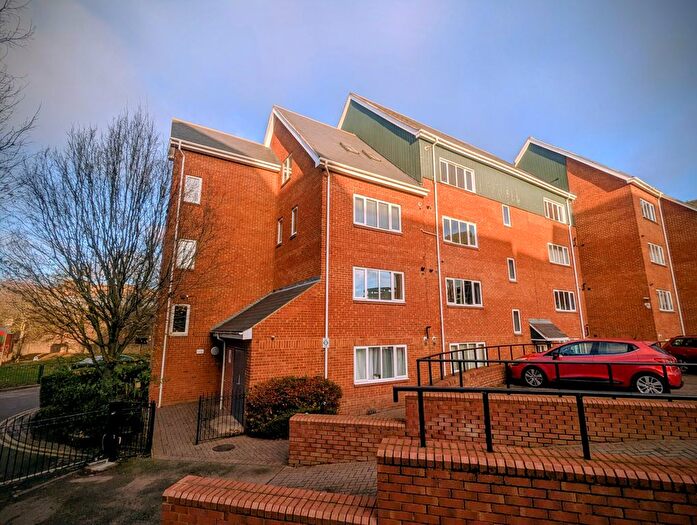 2 Bedroom Flat To Rent In Heron Quay, Bedford, MK40