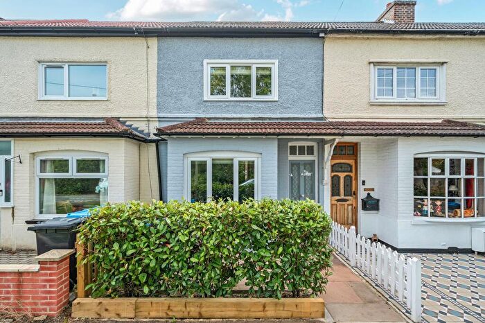 2 Bedroom Terraced House For Sale In Hawarden Road, Caterham, CR3