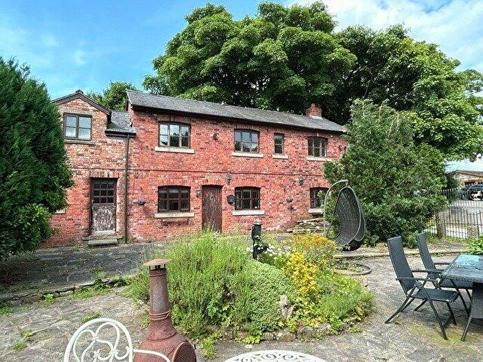 4 Bedroom Detached House For Sale In The Boskins, Moss Hall Road, Heywood, OL10