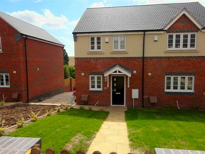 2 Bedroom Property To Rent In Littleworth Road, Hednesford, Cannock, WS12