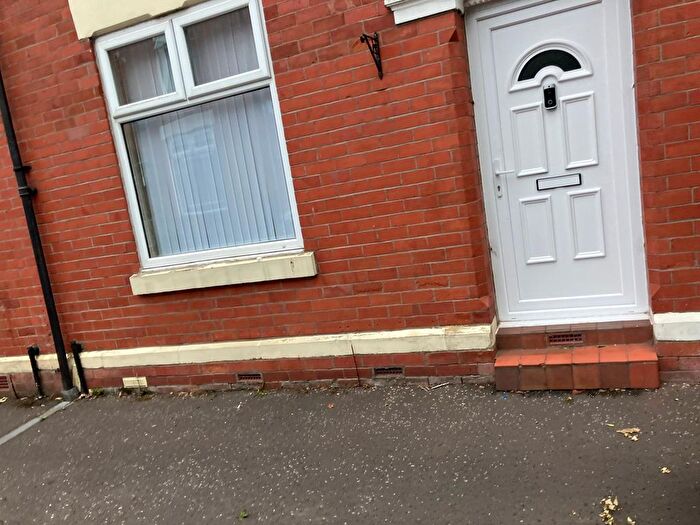 3 Bedroom Terraced House To Rent In Upper Gloucester Street, Salford, M6