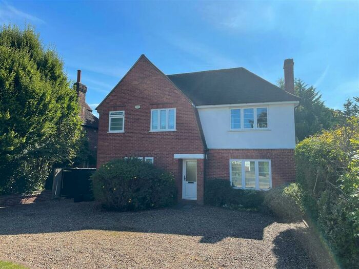 3 Bedroom Detached House To Rent In Sutherland Avenue, Petts Wood, BR5