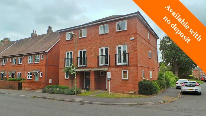 5 Bedroom Town House To Rent In Knowle Avenue, Knowle, Fareham, Hampshire, PO17