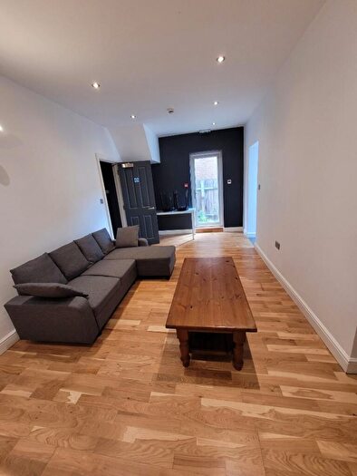 6 Bedroom House To Rent In Milton Court Road, London, SE14