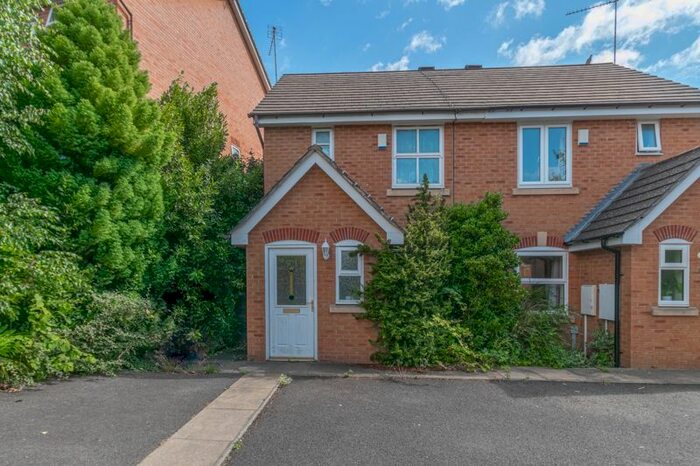 2 Bedroom Terraced House To Rent In Honeychurch Close, Redditch, B98