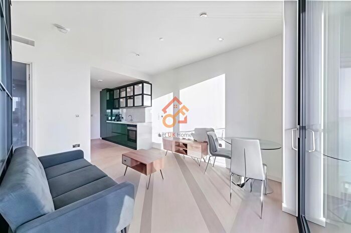 Studio To Rent In Hobart Building, Wards Place, London, E14