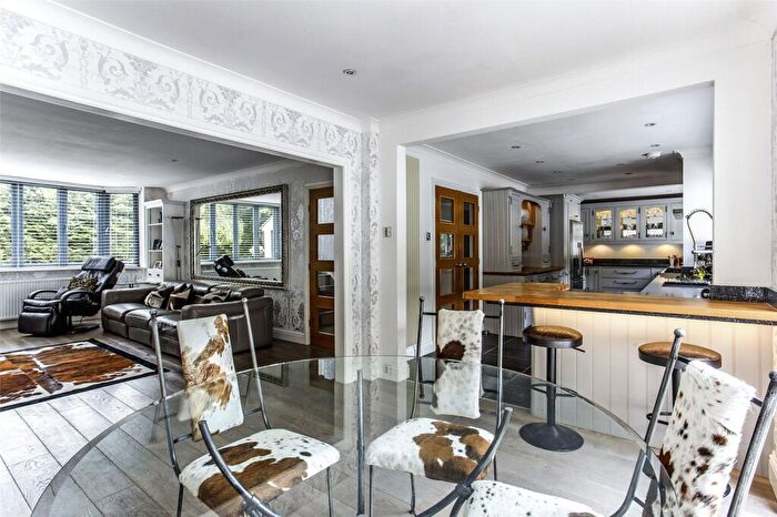 5 Bedroom Detached House For Sale In Harmer Green Lane, Welwyn, Hertfordshire, AL6