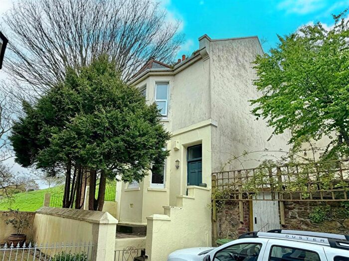 2 Bedroom End Of Terrace House For Sale In Stoke, Plymouth, PL2