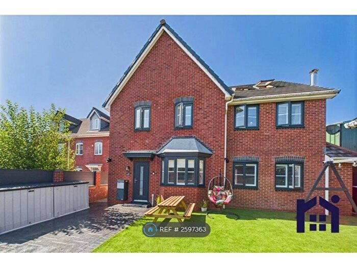4 Bedroom Detached House To Rent In Nightingale Way, Chorley, PR7