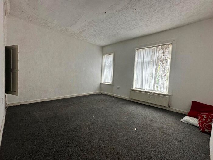 2 Bedroom Terraced House For Sale In Denton Lane, Chadderton, Oldham, OL9