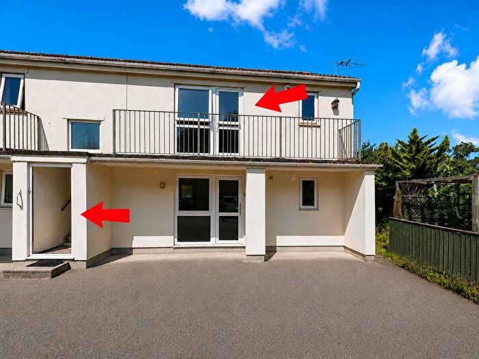 2 Bedroom Flat For Sale In Steart Court, Esplanade, Burnham-On-Sea, TA8