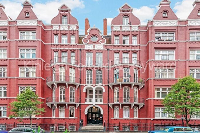 3 Bedroom Flat To Rent In Cabbell Street, Marylebone, London, NW1