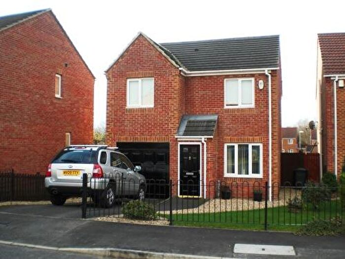 3 Bedroom Detached House To Rent In Tynewold Close, Gateshead, NE8
