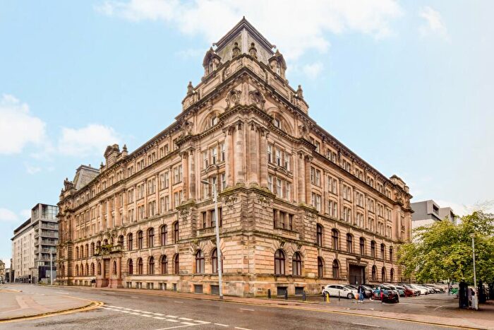 3 Bedroom Flat For Sale In Dalintober Street, Glasgow, G5
