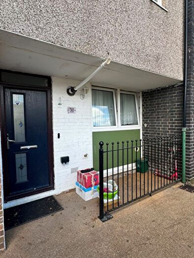 3 Bedroom Flat To Rent In Green Road, Headington, Oxford, Oxfordshire, OX3
