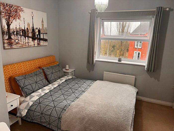 2 Bedroom Flat For Sale In Walkers Way, Roade, Northampton, NN7