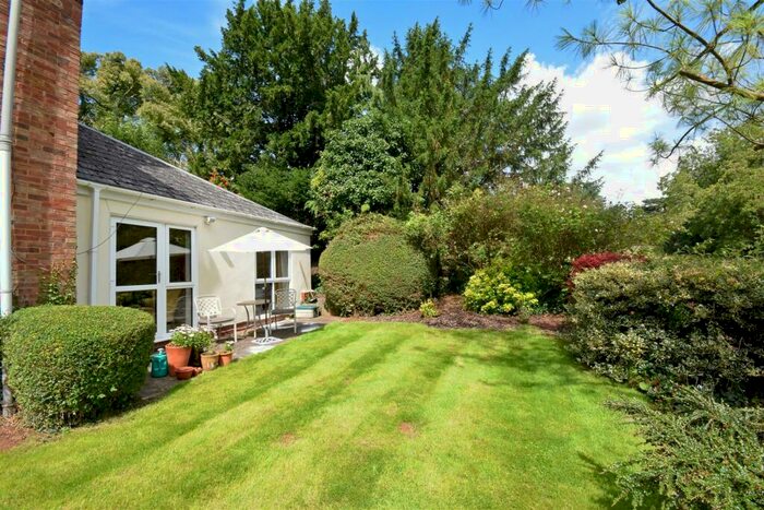 2 Bedroom Apartment For Sale In Welcombe Road, Stratford-Upon-Avon, CV37