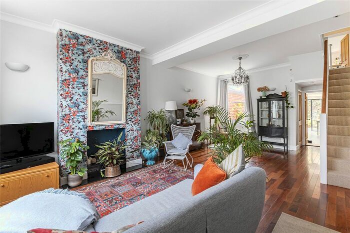 4 Bedroom Terraced House To Rent In Bracey Street, London, N4