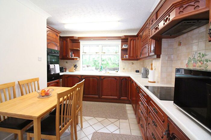 5 Bedroom Semi-Detached House For Sale In Court Crescent, Kingswinford, DY6