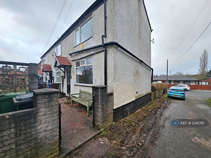 2 Bedroom End Of Terrace House To Rent In Newmarket Road, Ashton-Under-Lyne, OL7