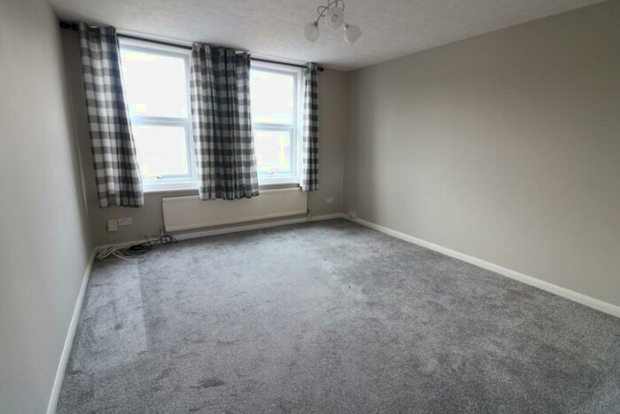 1 Bedroom Apartment To Rent In Aldborough Road South, Ilford, Essex, IG3