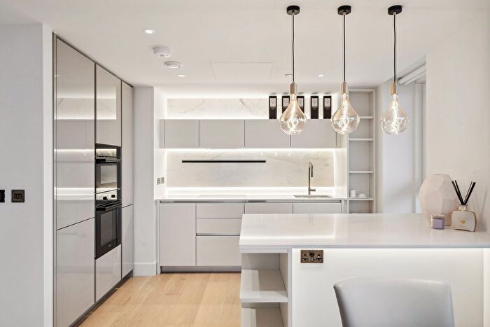 2 Bedroom Flat For Sale In Cassini Tower, White City Living, W12