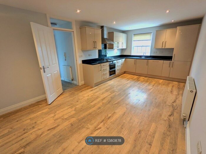 3 Bedroom Flat To Rent In Farndale, Boroughbridge, York, YO51