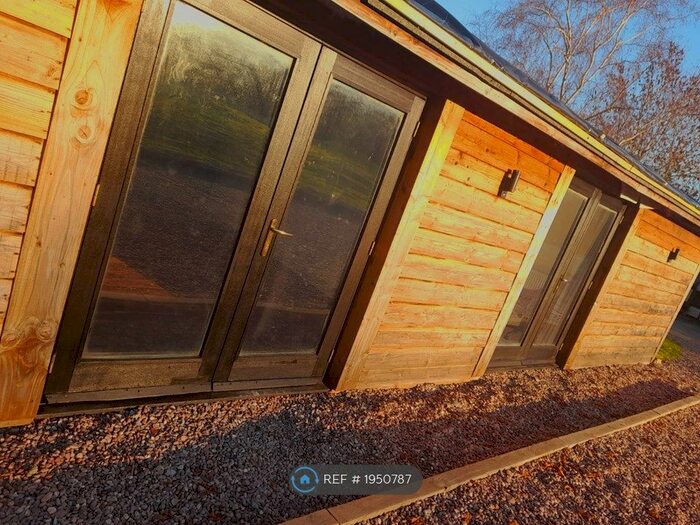 2 Bedroom Bungalow To Rent In Woodbury Lane, Worcester, WR5