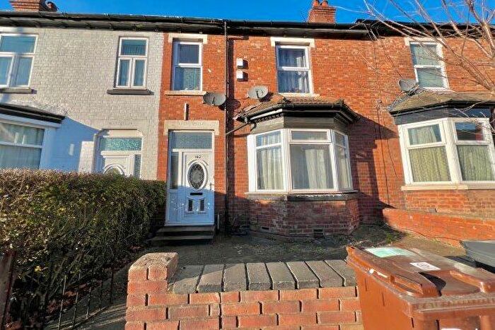 2 Bedroom Flat To Rent In Lea Road, Wolverhampton, WV3